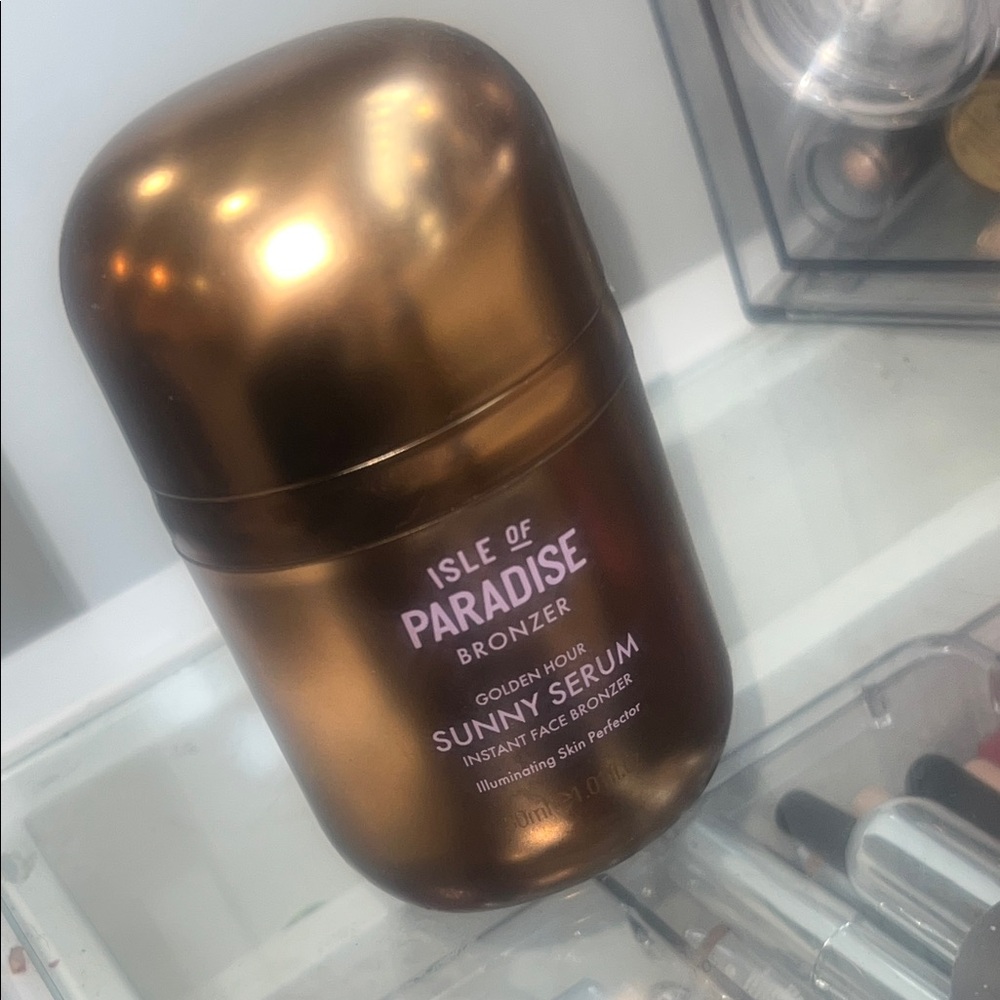 Isle of Paradise Golden Hour Bronzer